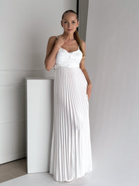 Moteriška ilga proginė suknelė LENORA Balta