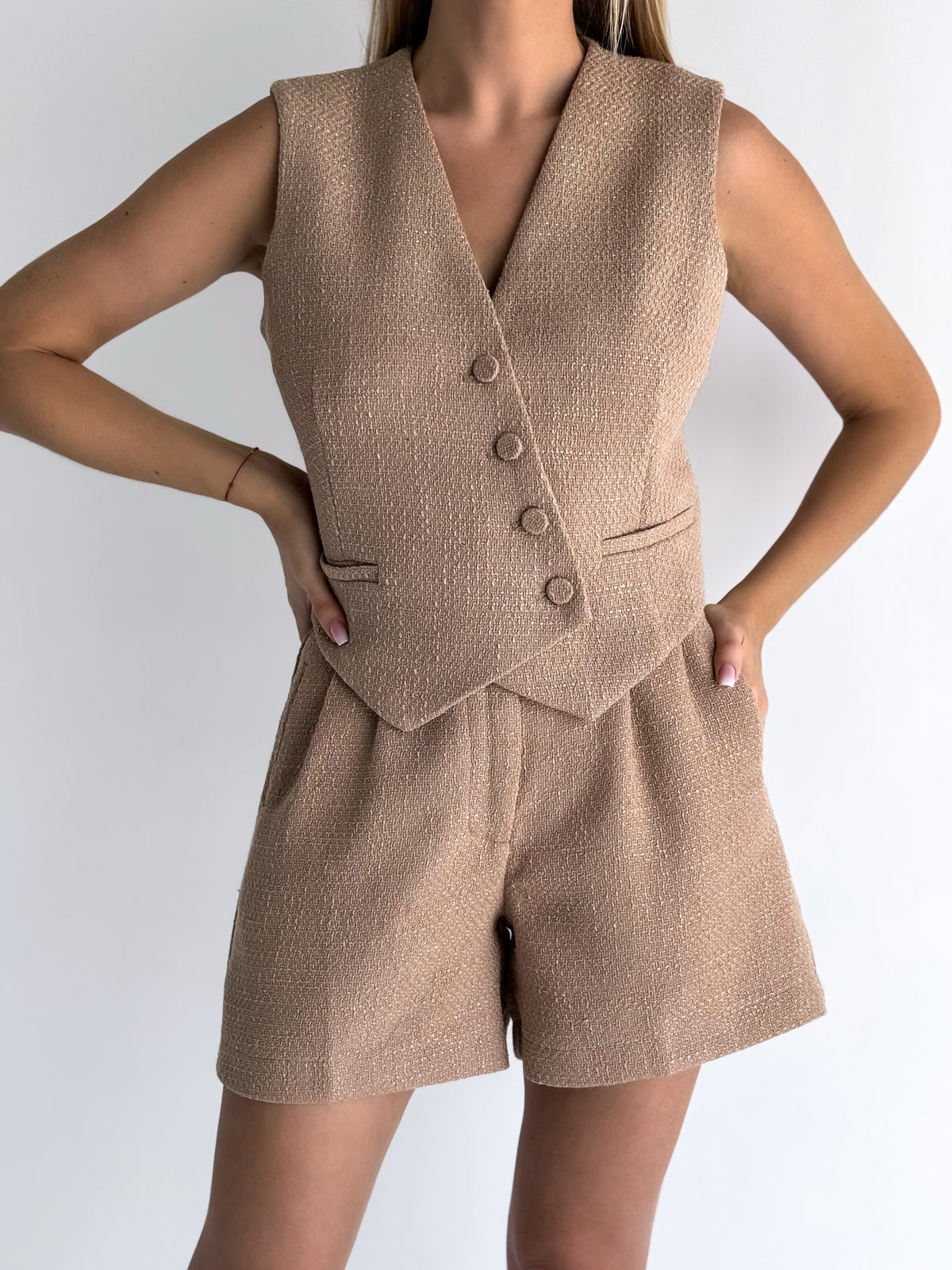 moteriska-liemene-shirley-ruda