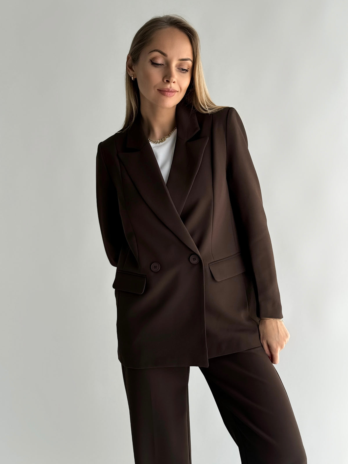 Moteriškas klasikinis švarkas CAMEROON Ruda