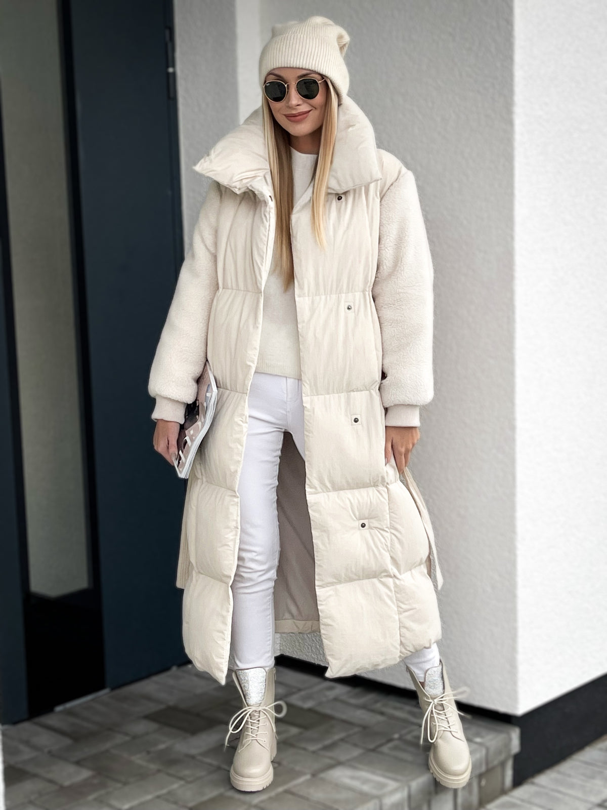 moteriska-ilga-striuke-su-dirzu-tuscany-kremine