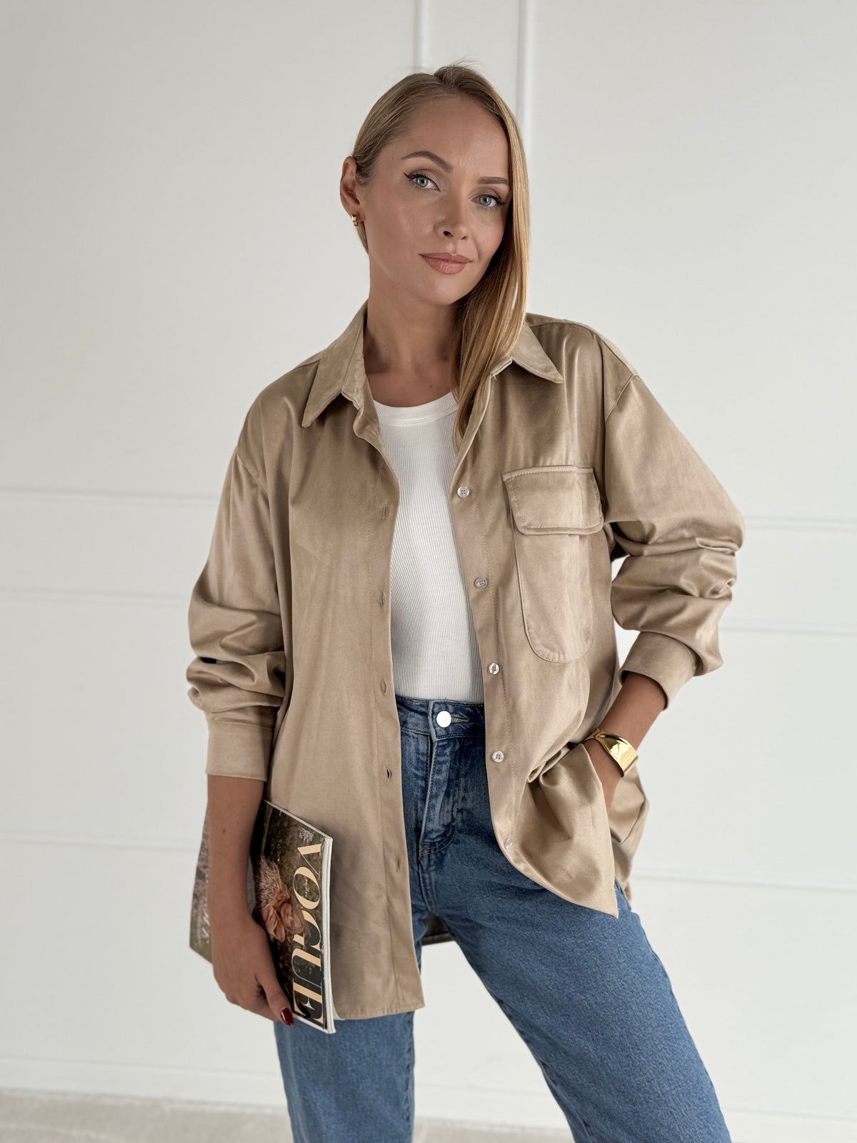 Moteriški zomšos imitacijos marškiniai ADELIA Kreminė