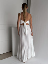 Moteriška ilga proginė suknelė LENORA Balta