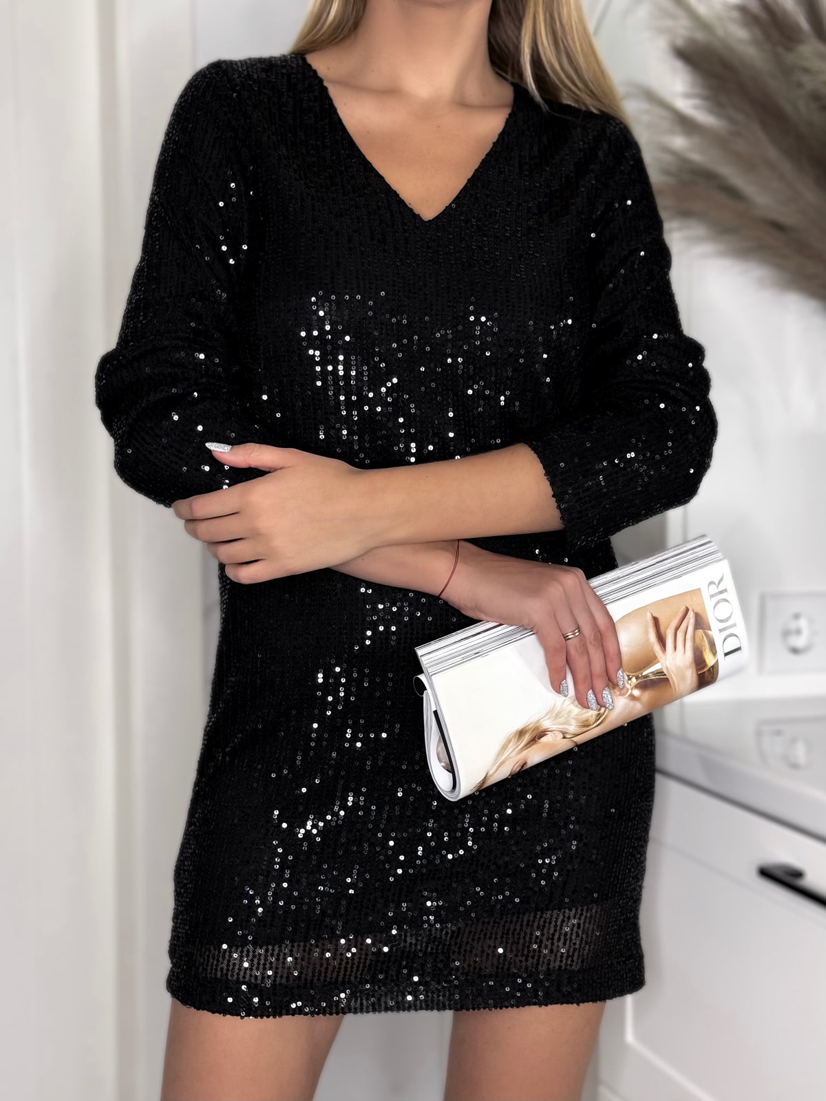 Moteriška blizgi šventinė suknelė JASPER Juoda