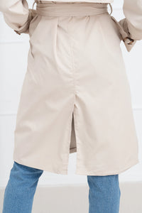 Moteriškas vidutinio ilgio paltas su gobtuvu PHILIPPA Kreminė