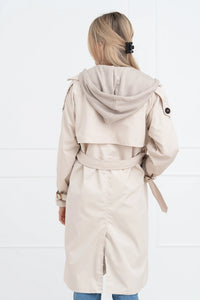 Moteriškas vidutinio ilgio paltas su gobtuvu PHILIPPA Kreminė