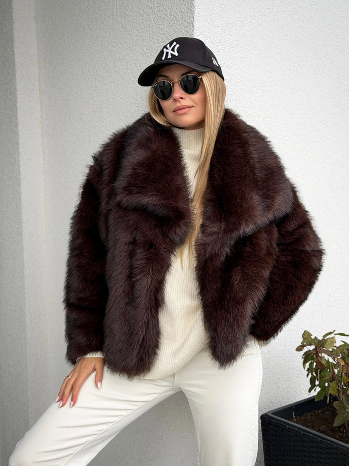 Moteriški trumpi kailiniai HALEY Ruda