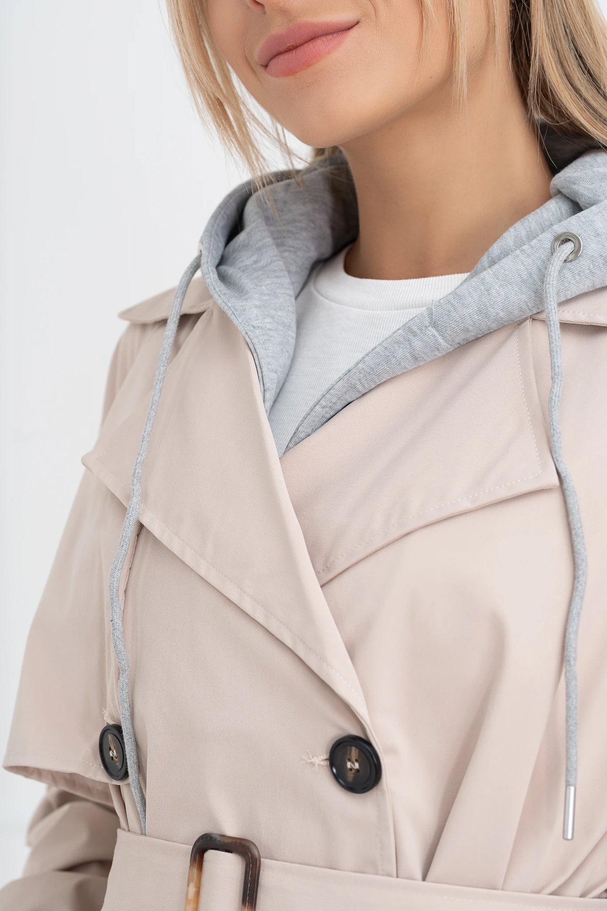 Moteriškas vidutinio ilgio paltas su gobtuvu PHILIPPA Kreminė/Pilka