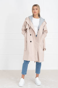 Moteriškas vidutinio ilgio paltas su gobtuvu PHILIPPA Kreminė/Pilka