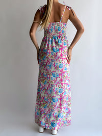 moteriska-ilga-geleta-suknele-ema-melyna