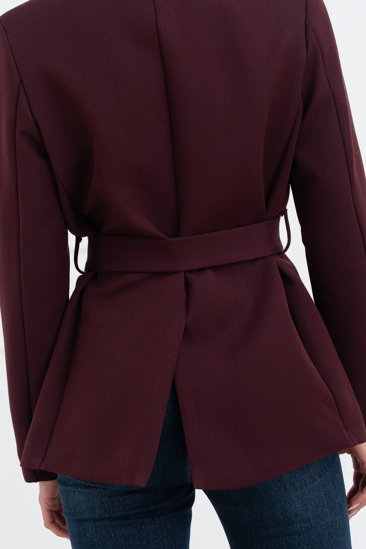 Moteriškas klasikinis itališkas švarkas su diržu DANNA Bordo