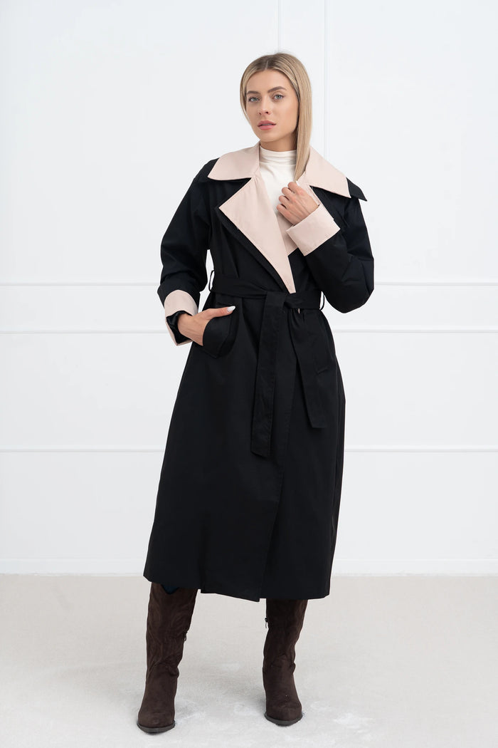 Moteriškas ilgas paltas su diržu TOMMY Juoda/Kreminė