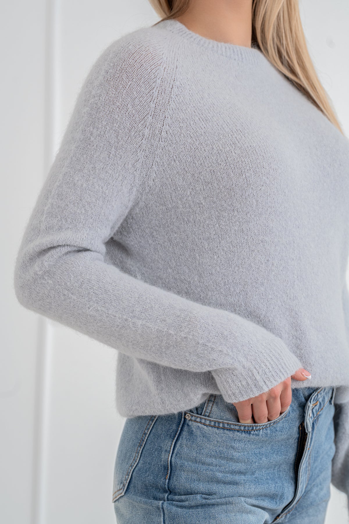 Moteriškas itališkas megztinis su baby alpakos vilna ADELINA Šviesiai pilka