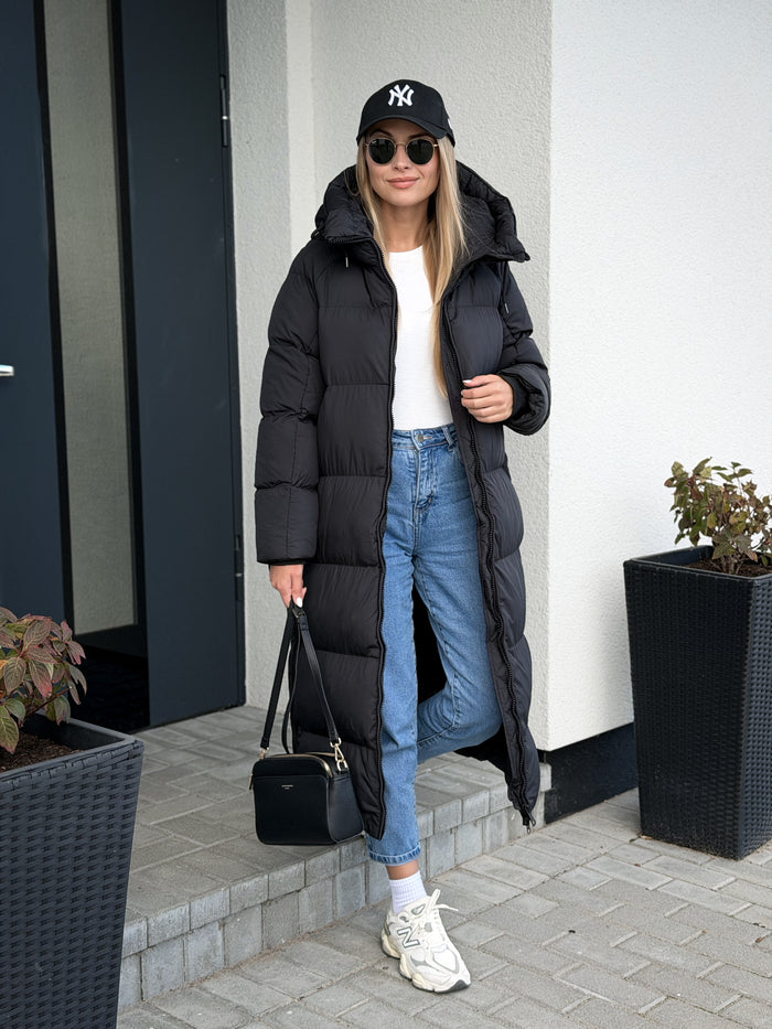 Moteriška ilga striukė su gobtuvu VASCO Juoda