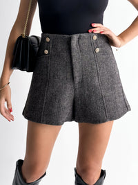 Moteriški šortai su vilna KARI Ruda