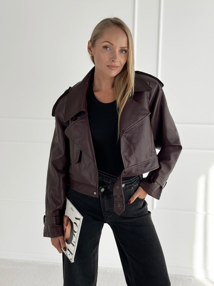 Moteriškas trumpas eko odos švarkas EDMON Bordo