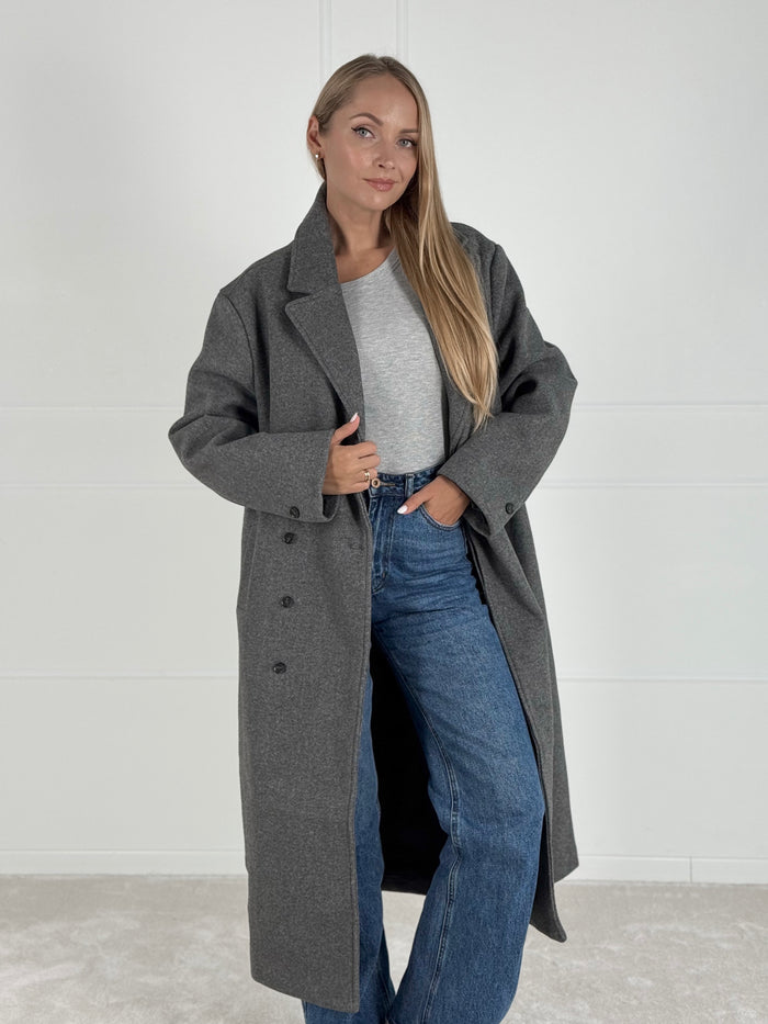 Moteriškas ilgas paltas URBAN Pilka