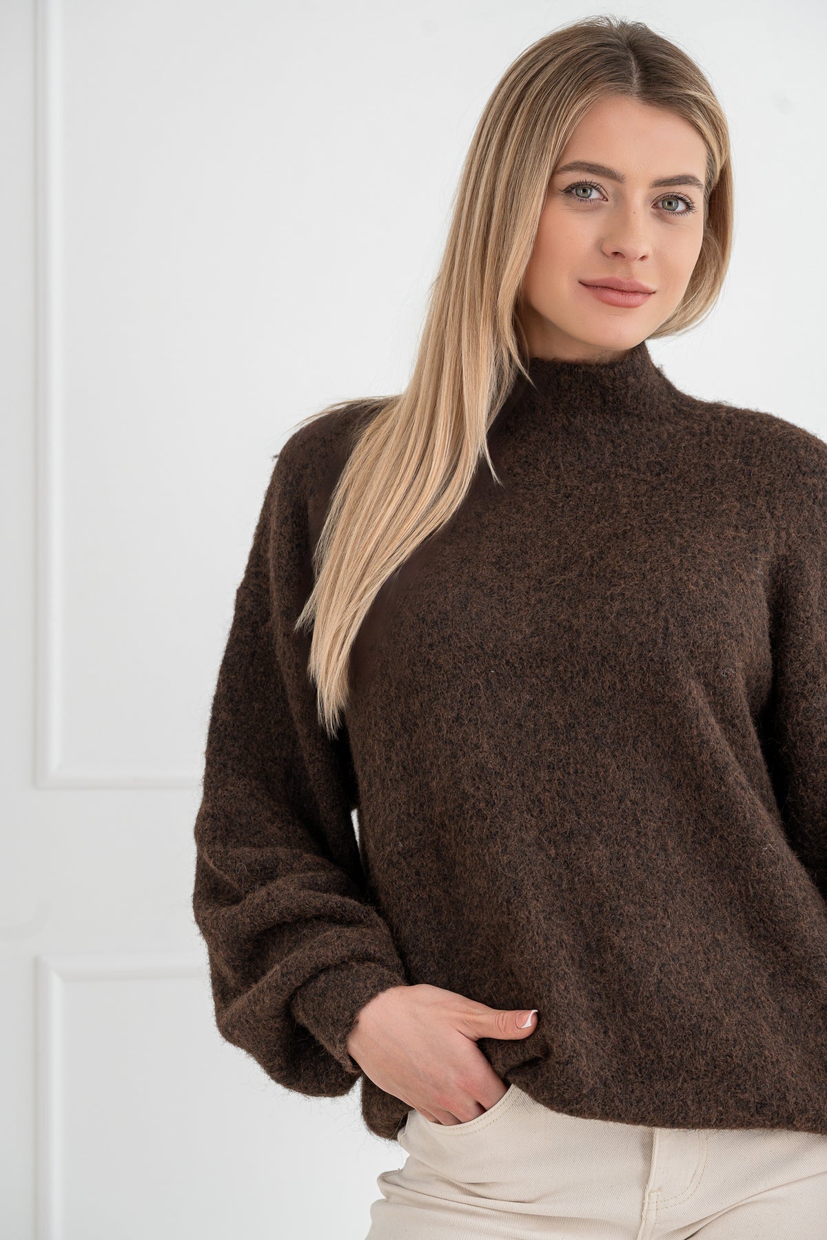 Moteriškas megztinis su vilna MELANIA Tamsiai ruda