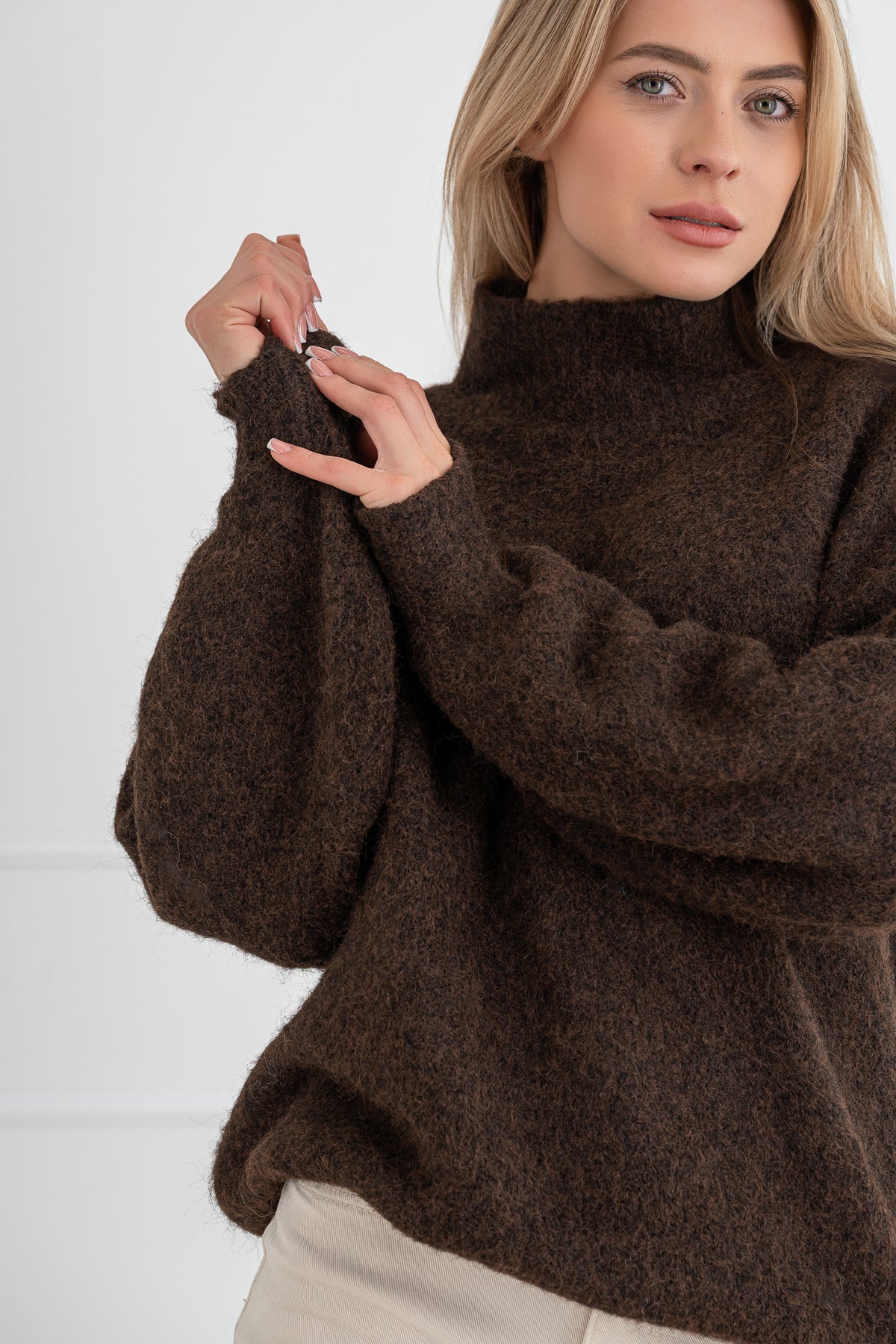 Moteriškas megztinis su vilna MELANIA Tamsiai ruda