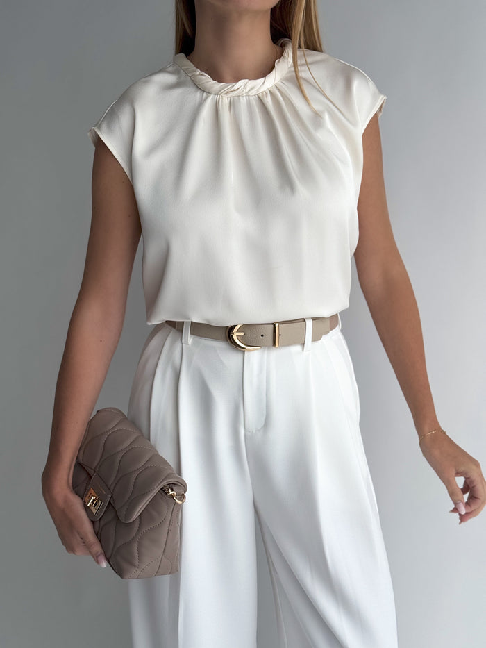 moteriska-puosni-satino-palaidine-madonna-sviesiai-kremine