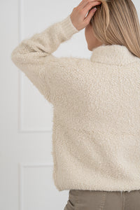 Moteriškas megztinis su vilna CLEO Balta