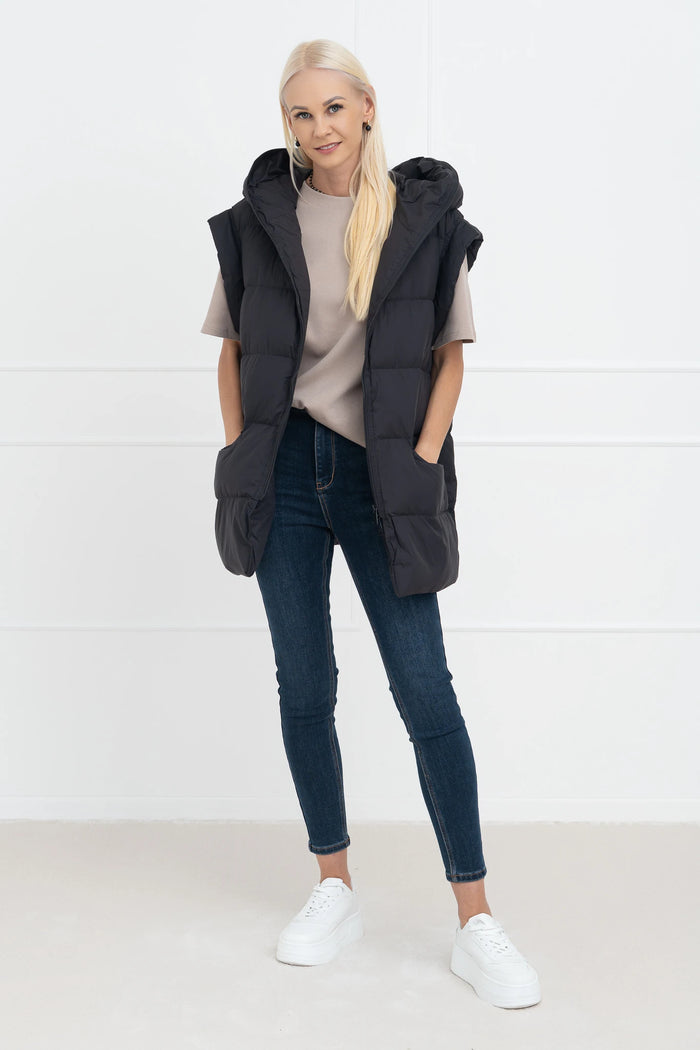 Moteriška liemenė su natūralių pūkų užpildu REBEKAH Juoda