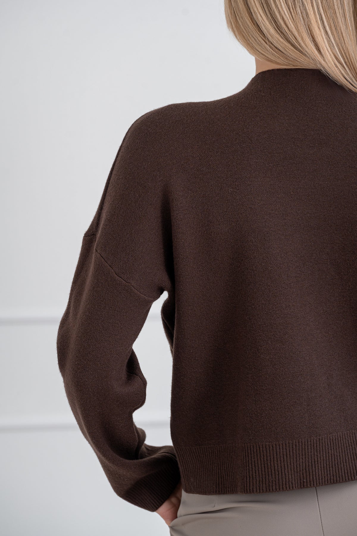 Moteriškas viskozės megztinis FREDDY Tamsiai ruda