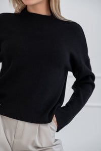 Moteriškas viskozės megztinis FREDDY Juoda