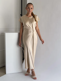 Moteriška ilga itališka satino suknelė VERONA Kreminė