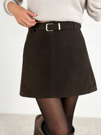 Moteriškas verstos eko odos sijonas su šortais PALMIRA Tamsiai ruda