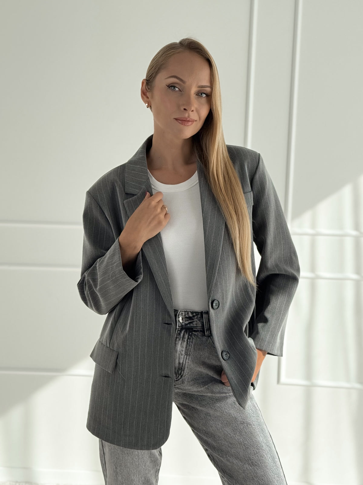 Moteriškas klasikinis itališkas švarkas ELIGIO Pilka