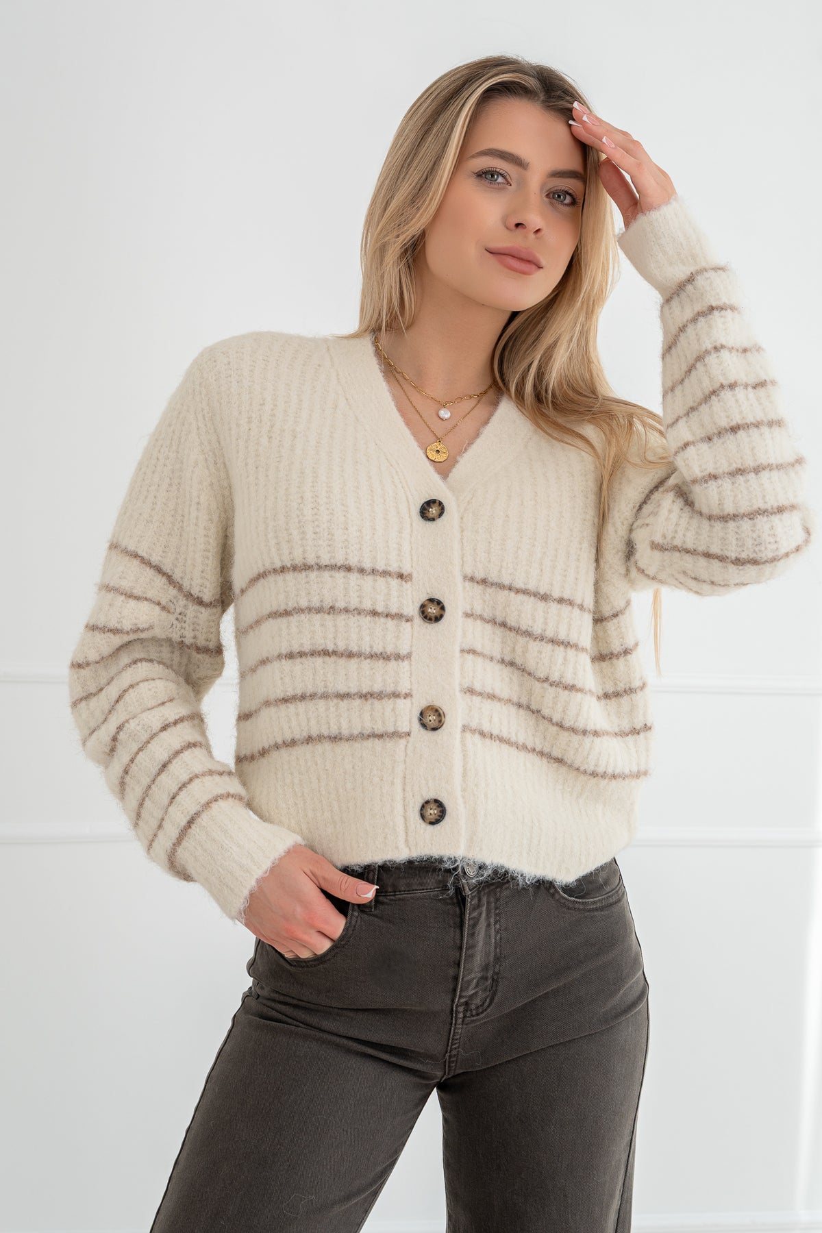 Moteriškas susagstomas megztinis su vilna BIJOU Kreminė