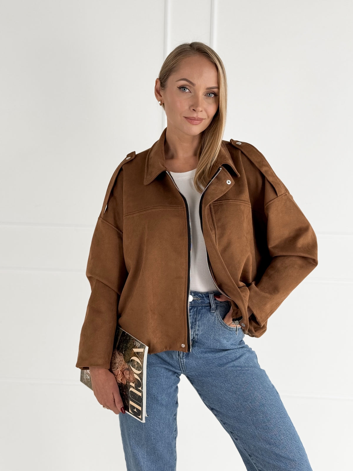 Moteriškas zomšos imitacijos švarkas NIVORA Ruda