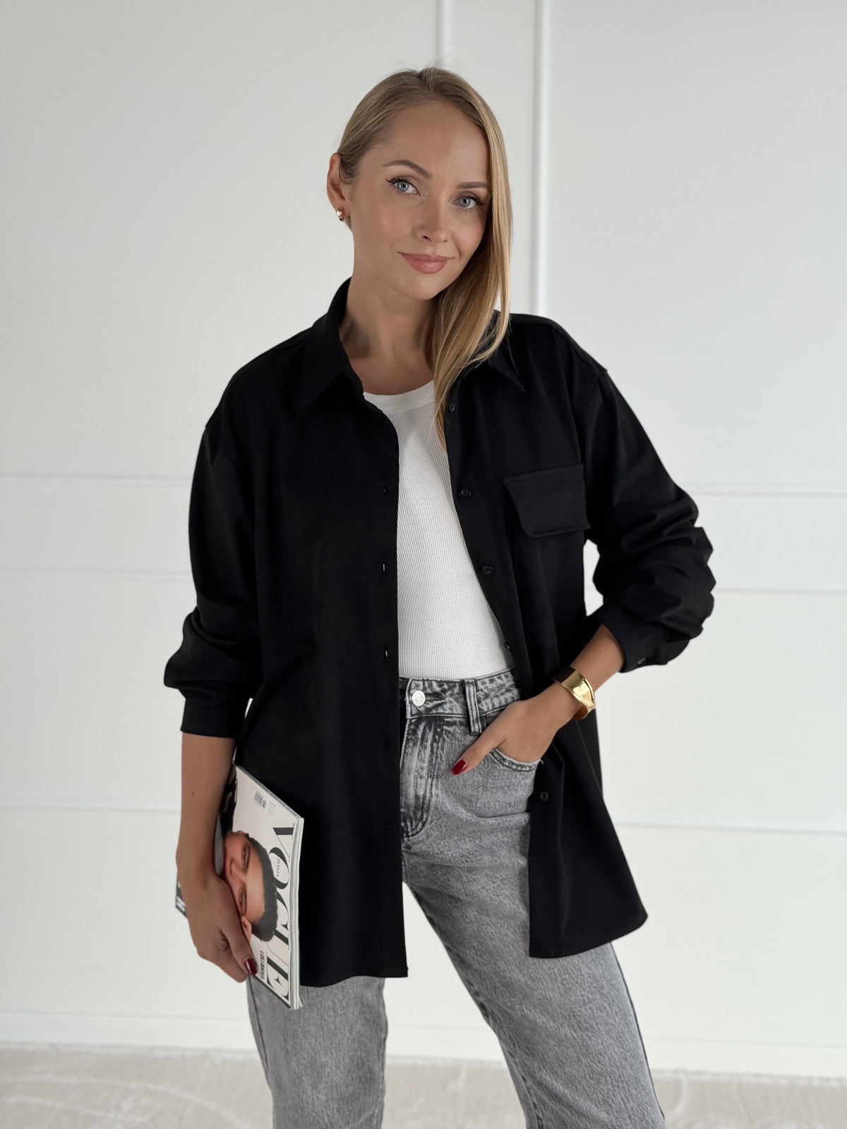 Moteriški zomšos imitacijos marškiniai ADELIA Juoda