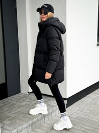 Moteriška vidutinio ilgio striukė su gobtuvu LEOLA Juoda