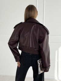 Moteriškas trumpas eko odos švarkas EDMON Bordo