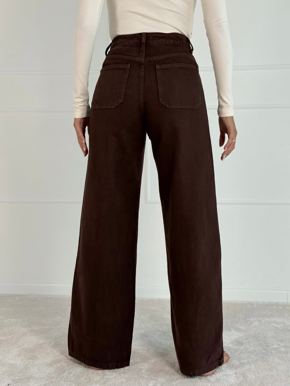 Platėjantys moteriški džinsai aukštu juosmeniu CHICAGO Ruda