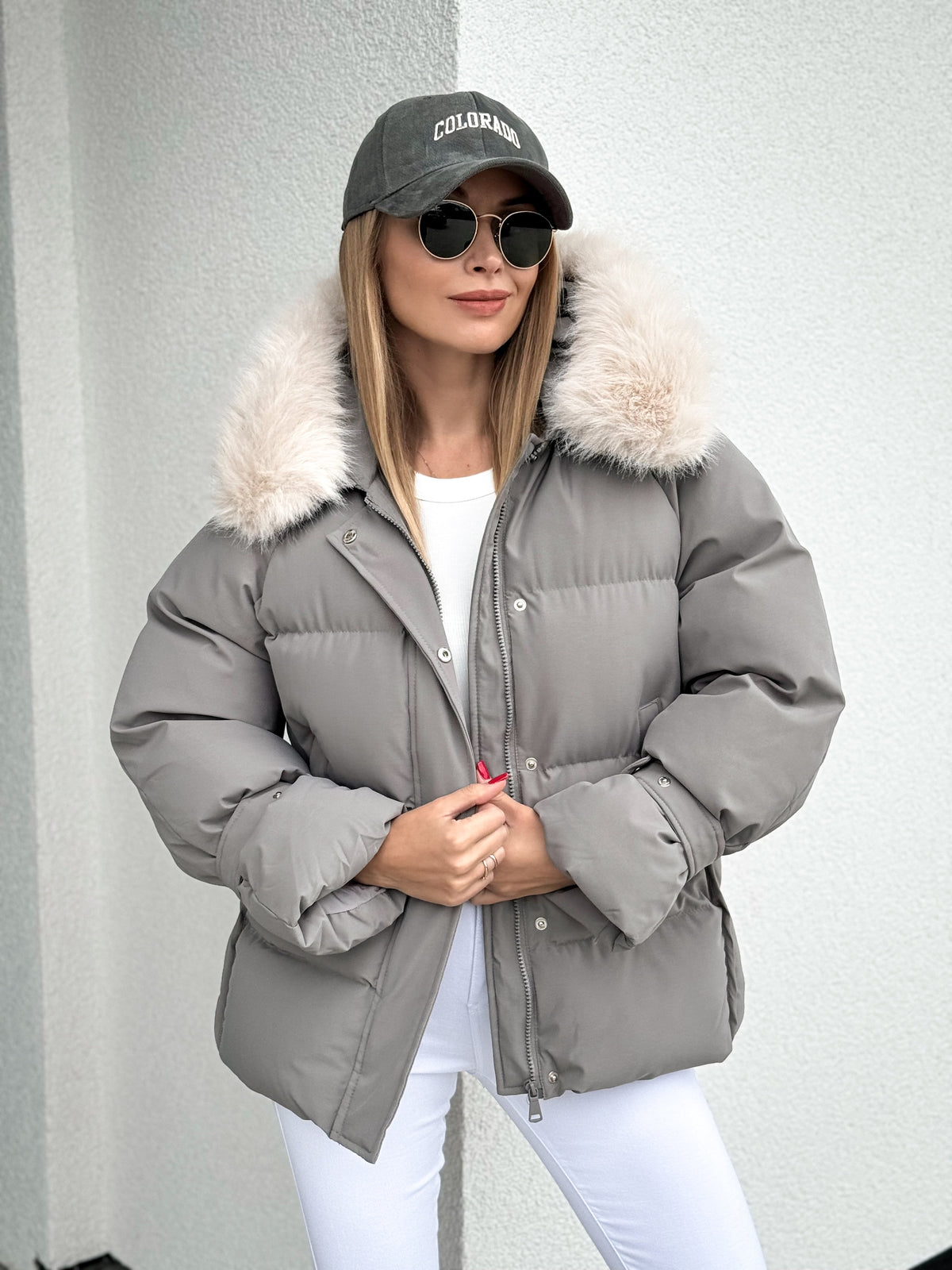 Moteriška šilta striukė su gobtuvu EVERLY Pilka