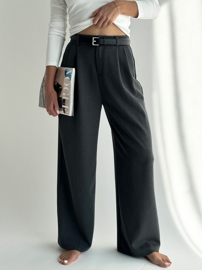 moteriskos-klasikines-kelnes-su-dirzu-moreno-pilka