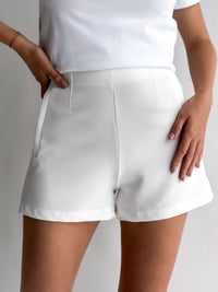 moteriski-klasikiniai-sortai-aukstu-juosmeniu-light-raudona-copy