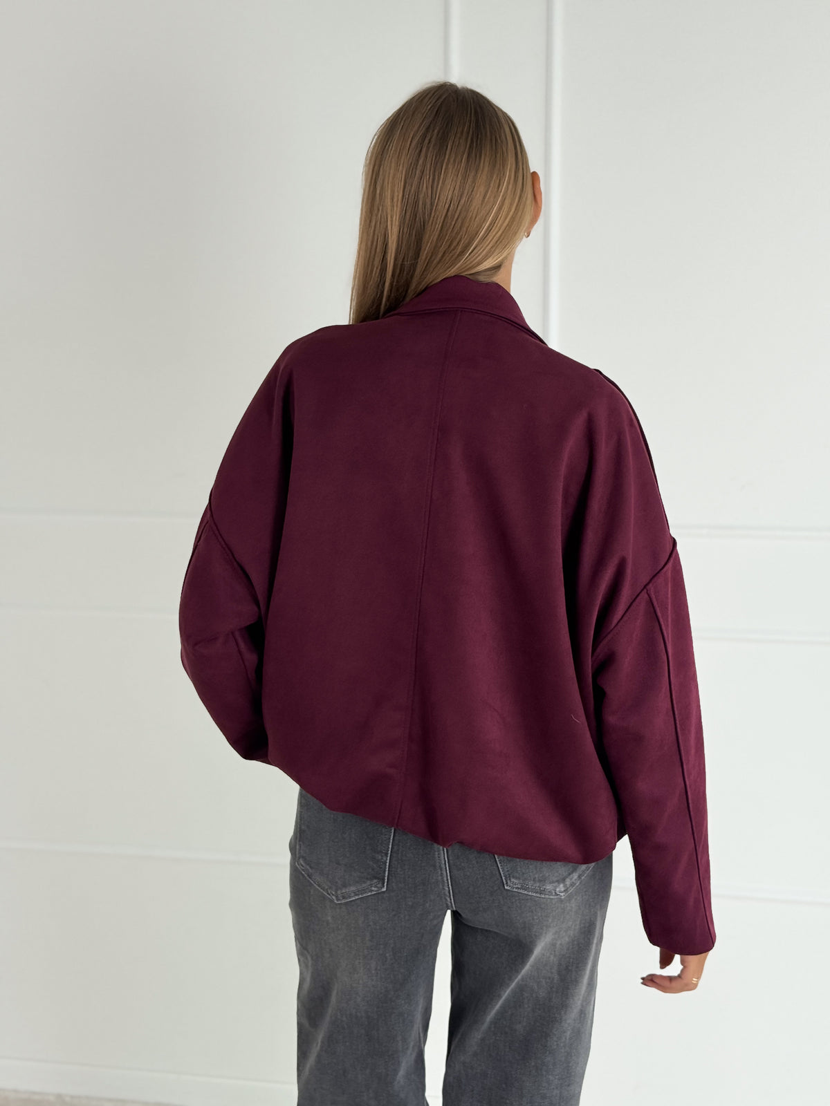 Moteriškas zomšos imitacijos švarkas NIVORA Bordo