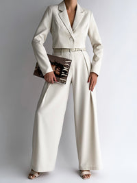 moteriskos-placios-kelnes-su-dirzu-hazo-sviesiai-kremine