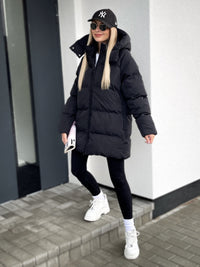 Moteriška vidutinio ilgio striukė su gobtuvu ROBIN Juoda