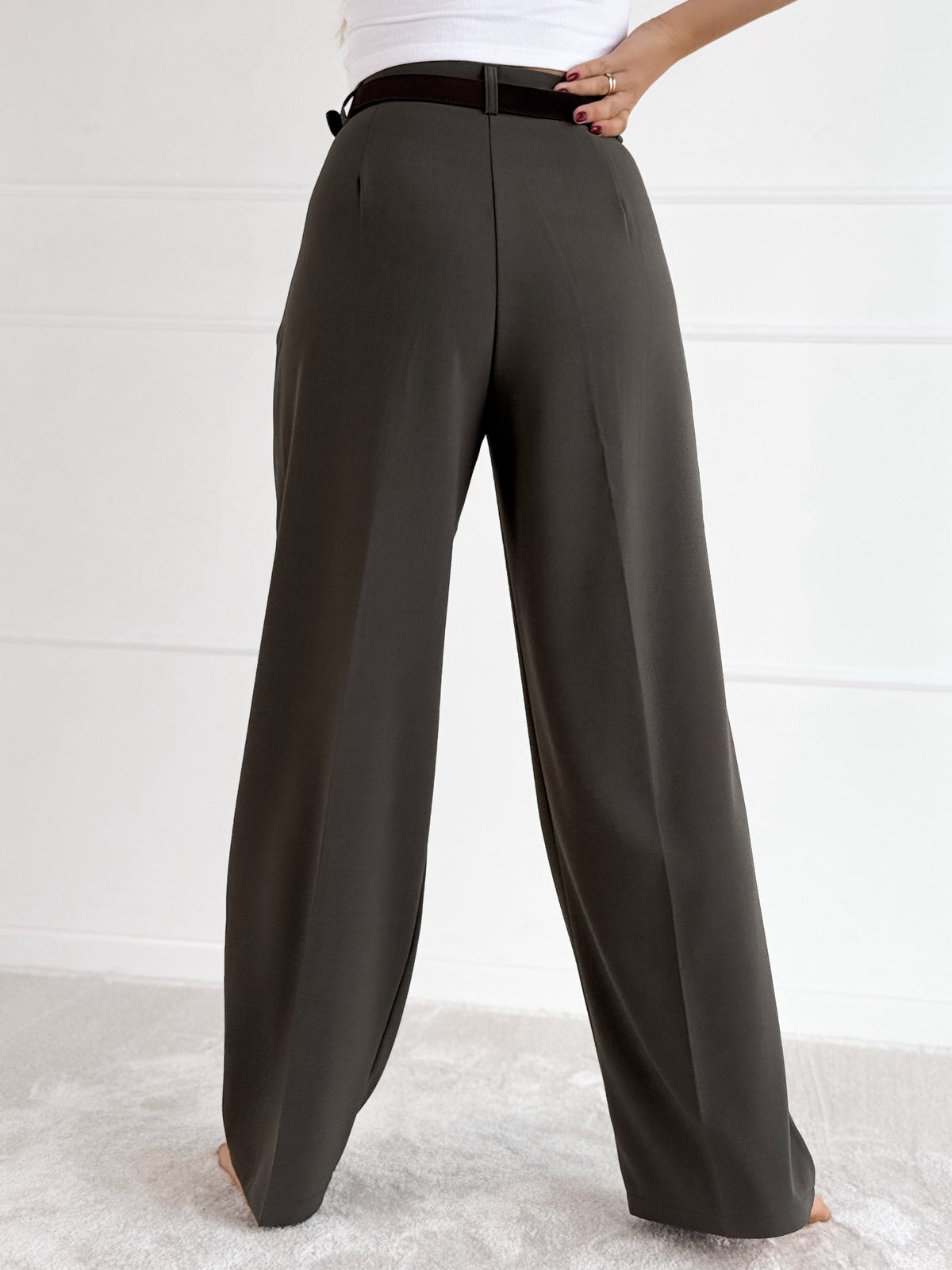 Moteriškos klasikinės kelnės THEODOSIA Chaki