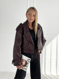 Moteriškas trumpas eko odos švarkas EDMON Bordo