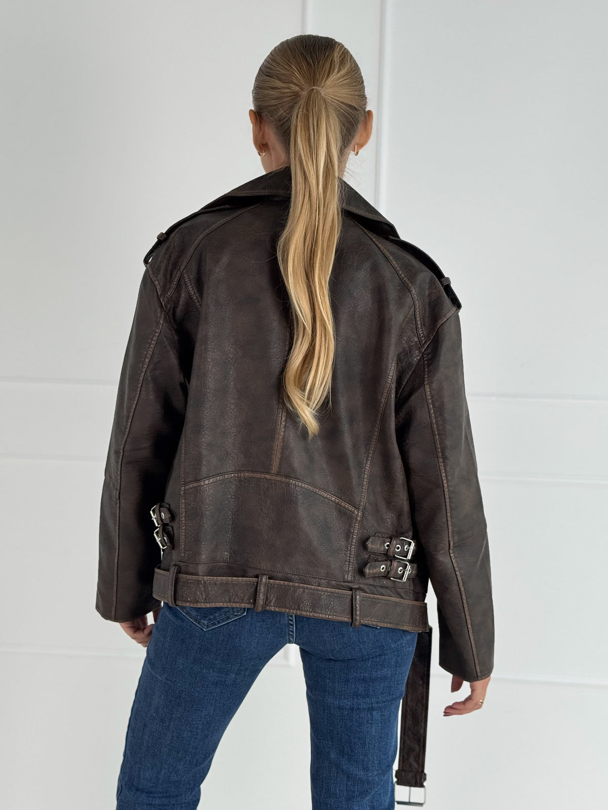 Moteriškas eko odos švarkas LAVINIA Tamsiai ruda