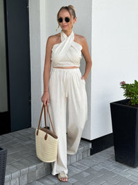 moteriskas-dvieju-daliu-lininis-kostiumelis-moses-kremine