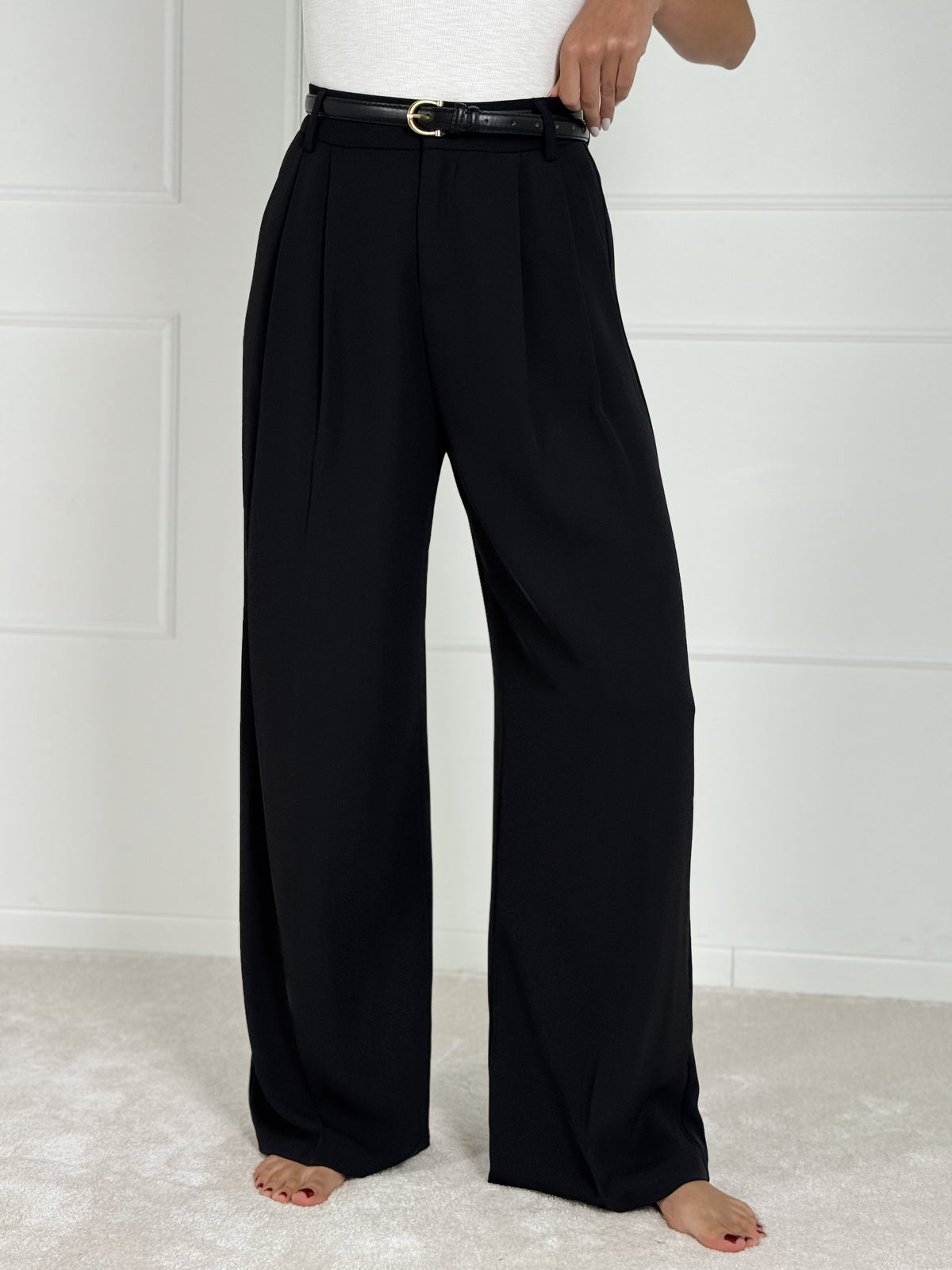 Moteriškos klasikinės kelnės VEGAS Juoda