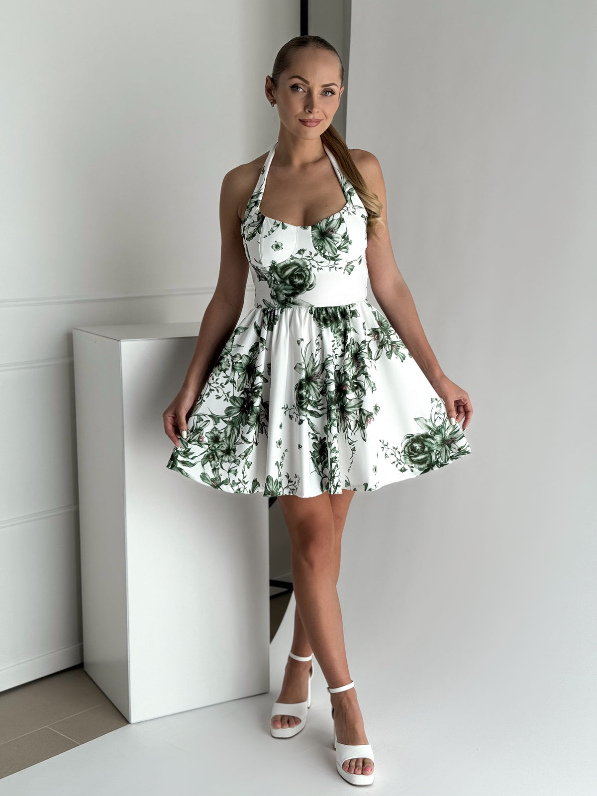 Moteriška itališka proginė suknelė FLORENCE Balta