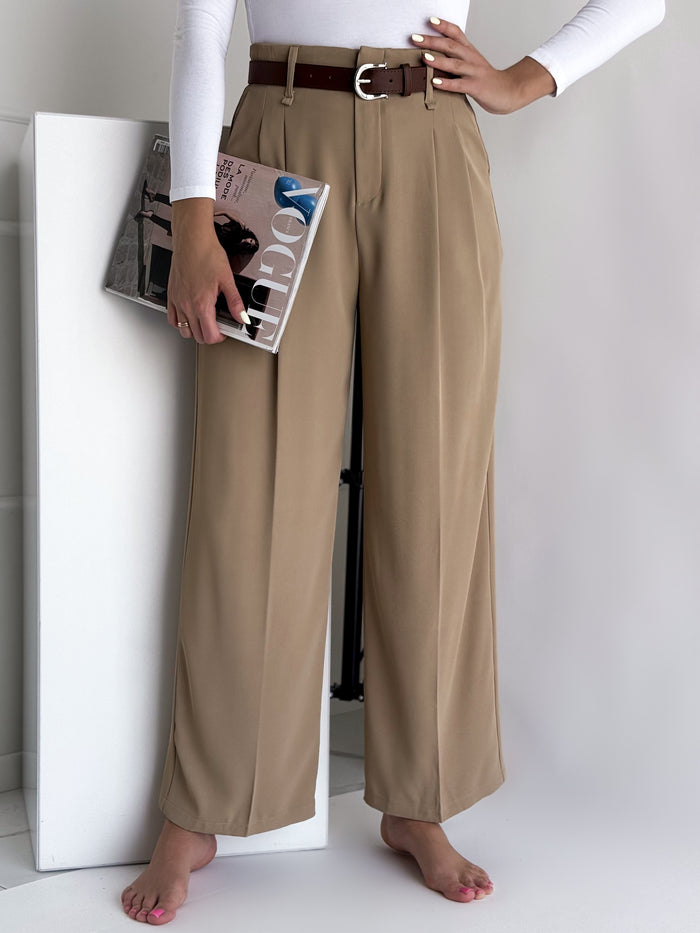 Moteriškos klasikinės kelnės su diržu LUCIAN Ruda