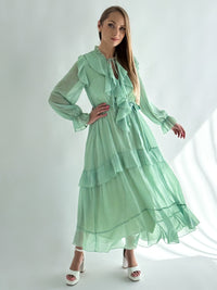 Moteriška ilga proginė suknelė su diržu NYLA Mėtinė